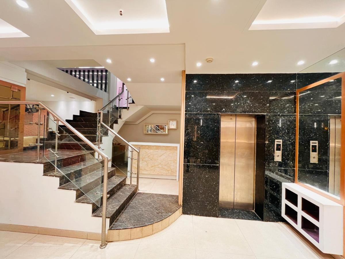 Hotel At Residency Kaushambi Couple Friendly Ghaziabad Eksteriør billede