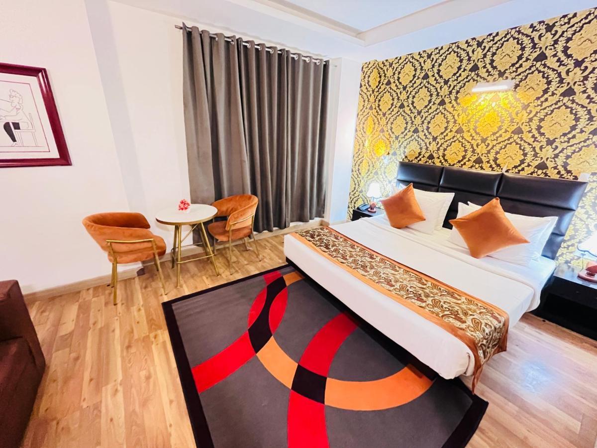 Hotel At Residency Kaushambi Couple Friendly Ghaziabad Eksteriør billede