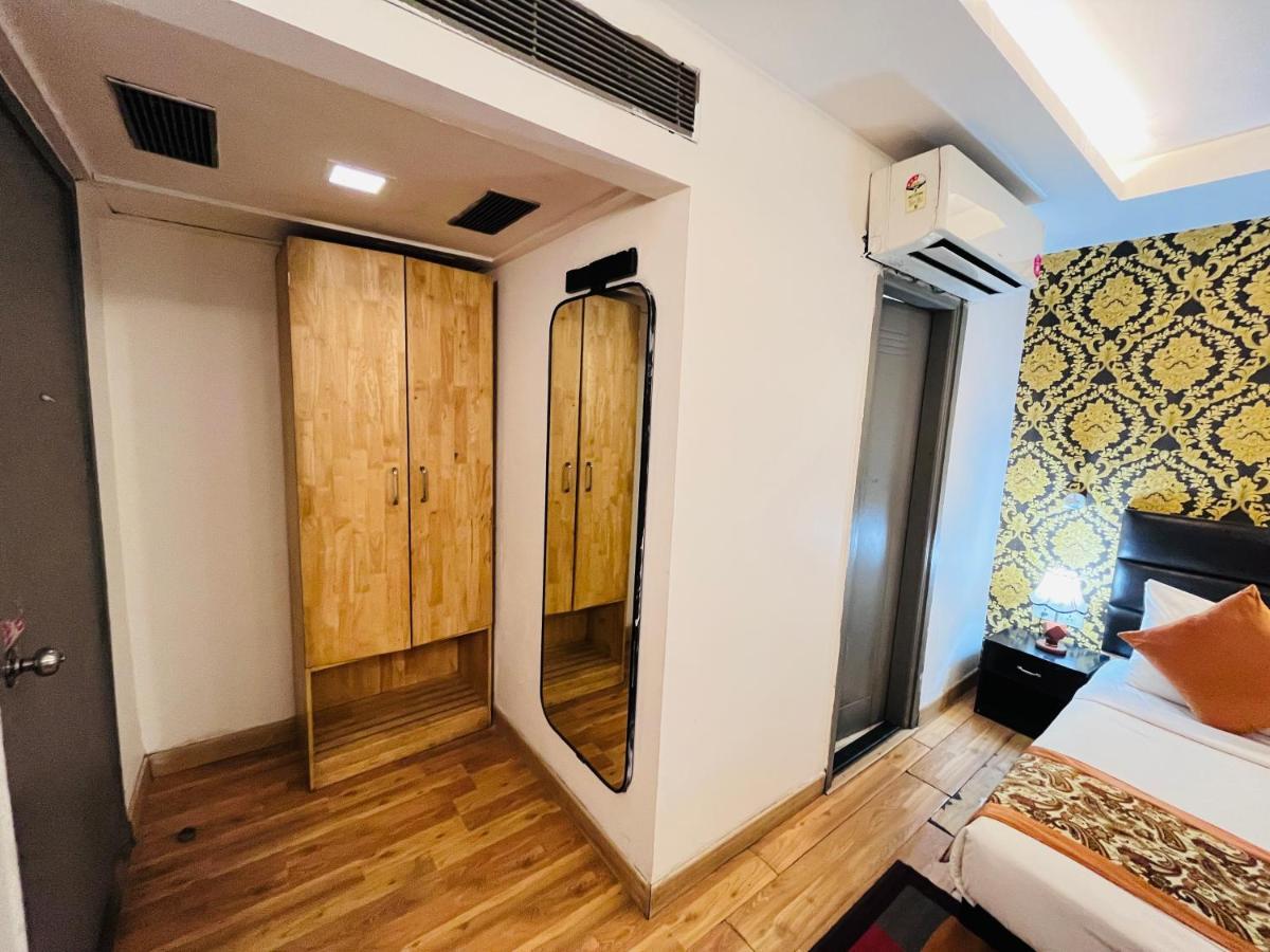 Hotel At Residency Kaushambi Couple Friendly Ghaziabad Eksteriør billede