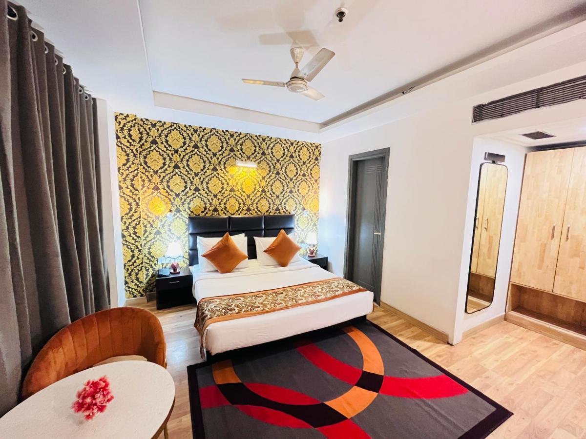 Hotel At Residency Kaushambi Couple Friendly Ghaziabad Eksteriør billede
