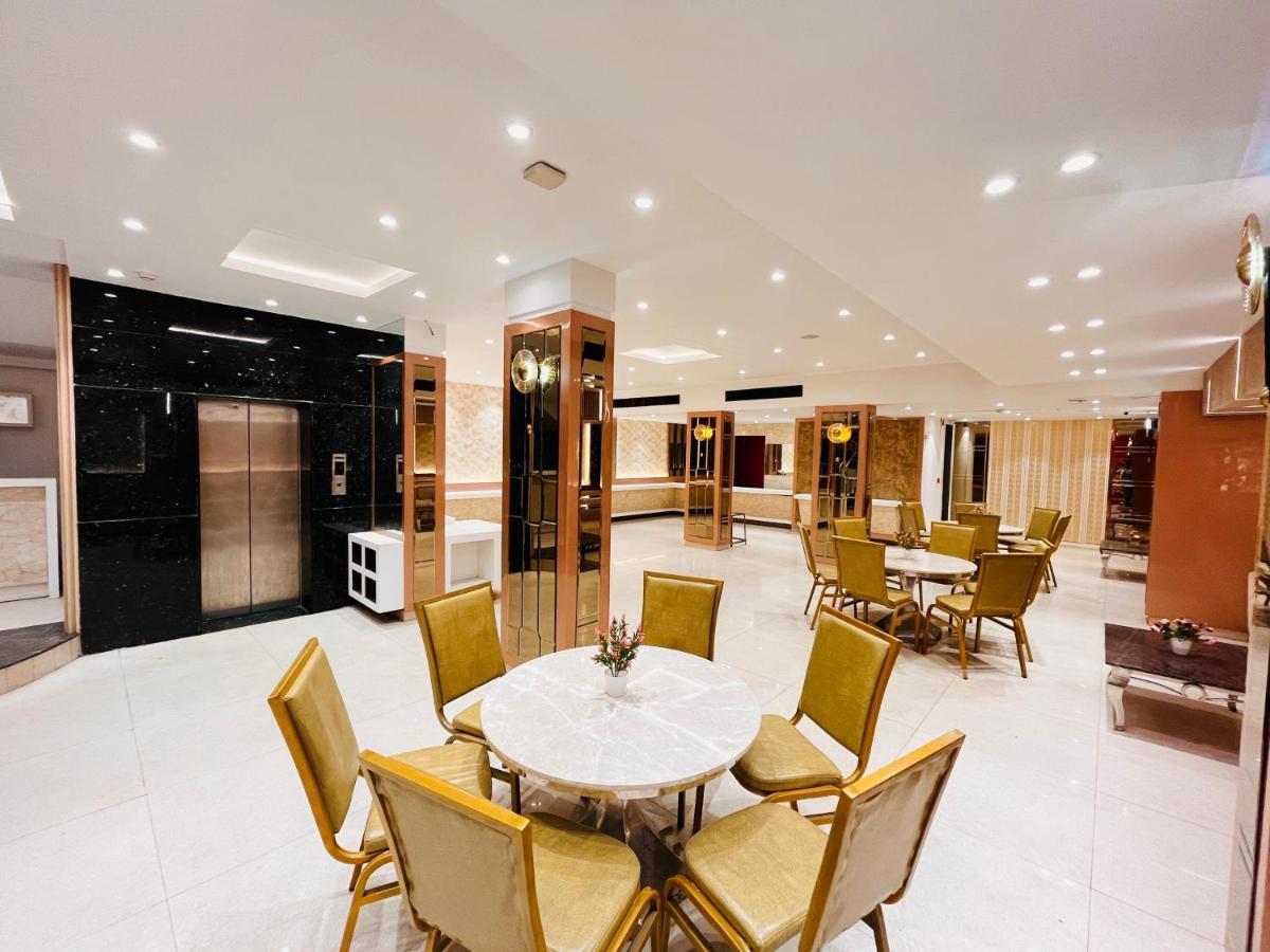 Hotel At Residency Kaushambi Couple Friendly Ghaziabad Eksteriør billede