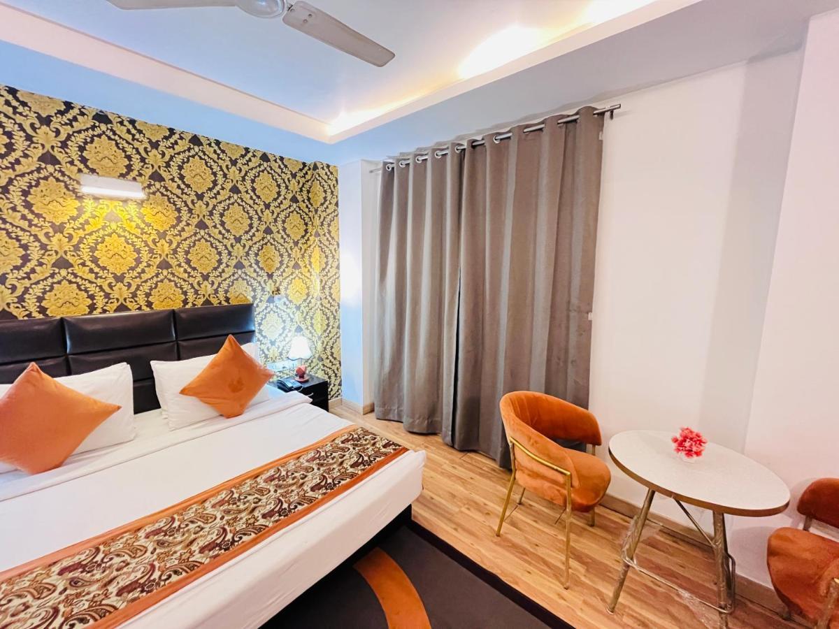 Hotel At Residency Kaushambi Couple Friendly Ghaziabad Eksteriør billede